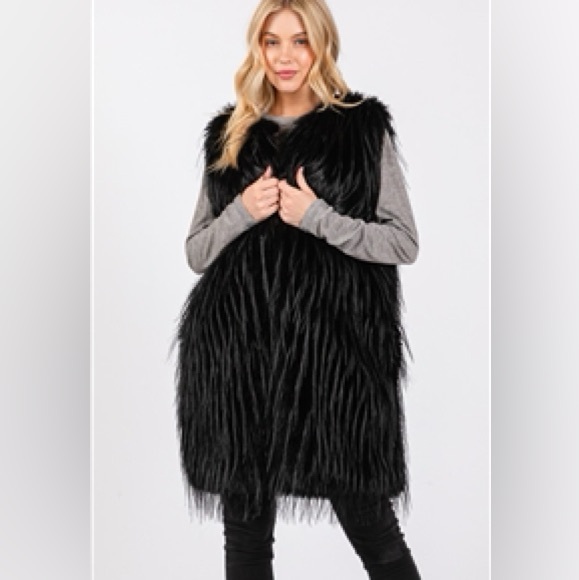 Jackets & Blazers - Luxe Oversized Black Shag Vest With Pockets New Onesize fits